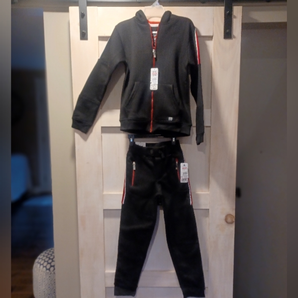 "One Point One" two-piece jogger suit with a zip-up sweatshirt, big boy 10 to 12